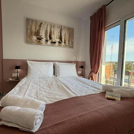 Maria One Bedroom 2 *