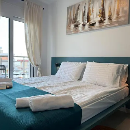Maria One Bedroom 2 *